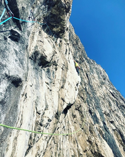 Matteo Piccardi - Matteo Piccardi su Restiamo Umani sulla parete del San Martino, Lecco