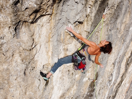 Sara Leoni - Sara Leoni climbing 21 Pollici 8b at Madonna della Rota, Italy