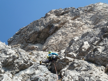 Grignetta, Grigne, Il signore delle mosche, Saverio De Toffol, Jorge Leonel Palacios - Terzo tiro di 'Il signore delle mosche' sul Torrione Palma nella Grigna Meridionale (Saverio De Toffol, Jorge Leonel Palacios 2021)