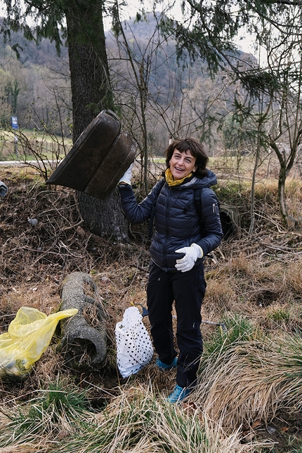 Climb & Clean 2022, Matteo Della Bordella, Massimo Faletti - Climb and Clean 2022: pulizia della falesia Valganna, in provincia di Varese