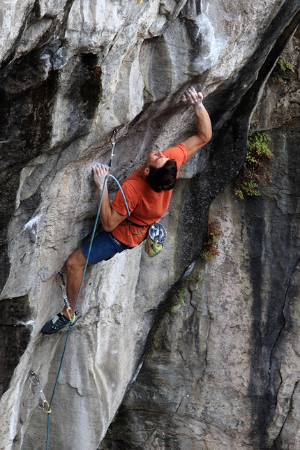 Stefano Carnati - Stefano Carnati su Charlie power 9a, Cimbergo 