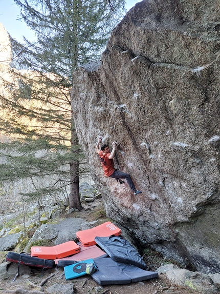 Stefano Carnati - Stefano Carnati realizza The english dream 8B, Val di Mello