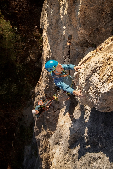 Colodri, Arco, Luigi Degasperi, Francesco Salvaterra - Francesco Salvaterra e Marco Pellegrini sulla variante Gipù della via Luigi Degasperi sul Colodri, Arco