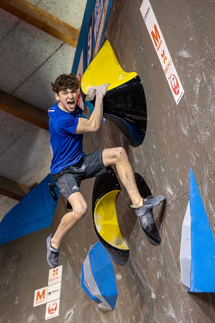 Mejdi Schalck, Boulder World Cup 2022, Meiringen - Mejdi Schalck competing in the final of the Meiringen stage of the Boulder World Cup 2022