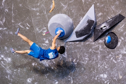 Janja Garnbret, Boulder World Cup 2022, Meiringen - Janja Garnbret competing in the final of the Meiringen stage of the Boulder World Cup 2022