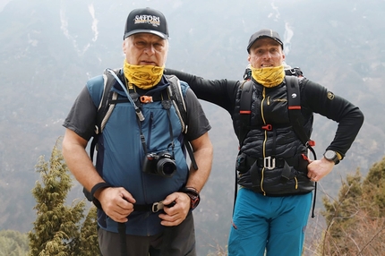 Andrea Lanfri Everest - Roberto Lanfri e suo figlio Andrea Lanfri, sul trek verso Everest