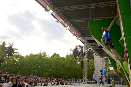 Milano Climbing 2011 - The first stage of the Bouldering World Cup 2011 in Milan