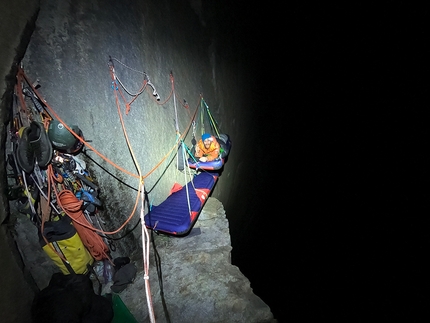 Sébastien Berthe, Dawn Wall, El Capitan, Yosemite - Siebe Vanhee on the Dawn Wall on El Capitan, Yosemite, spring 2022