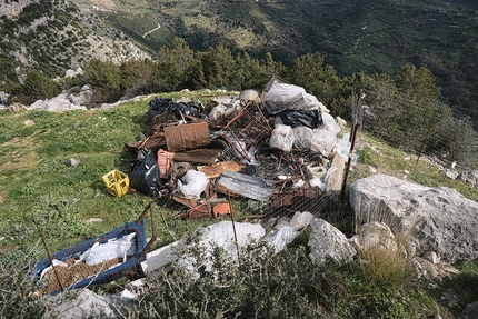 Climb and Clean 2022, Matteo Della Bordella, Massimo Faletti - Climb & Clean 2022: pulizia della falesia Trentinara (Campania)