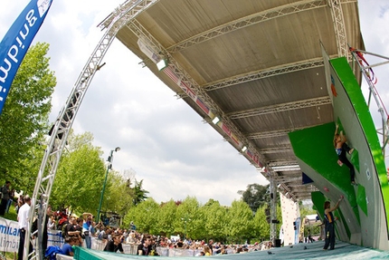 Milano Climbing 2011 - The first stage of the Bouldering World Cup 2011 in Milan