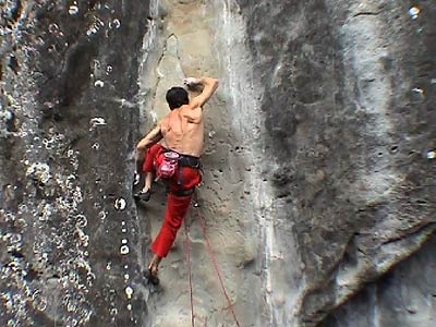 Cristian Brenna, Is not always Pasqua, Interprete - Is not always Pasqua E9 7a - Cristian Brenna sul Hard Grit italiano aperto da Mauro Calibani