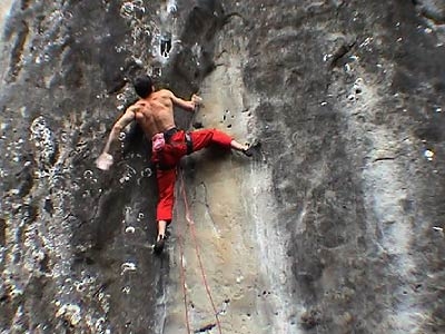 Cristian Brenna, Is not always Pasqua, Interprete - Is not always Pasqua E9 7a - Cristian Brenna sul Hard Grit italiano aperto da Mauro Calibani