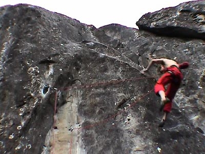 Cristian Brenna, Is not always Pasqua, Interprete - Is not always Pasqua E9 7a - Cristian Brenna sul Hard Grit italiano aperto da Mauro Calibani