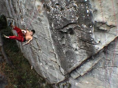 Cristian Brenna, Is not always Pasqua, Interprete - Is not always Pasqua E9 7a - Cristian Brenna sul Hard Grit italiano aperto da Mauro Calibani