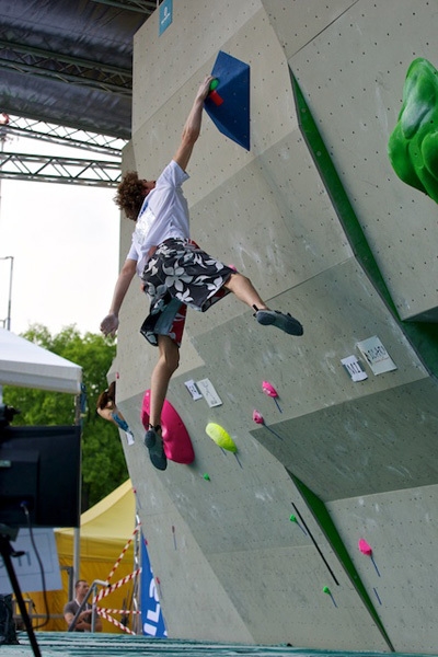 Milano Climbing 2011 - La prima prova della Coppa del Mondo Boulder 2011 a Milano