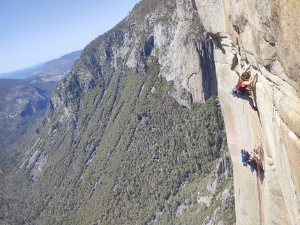 Soline Kentzel e Seb Berthe ripetono Golden Gate su El Capitan in Yosemite
