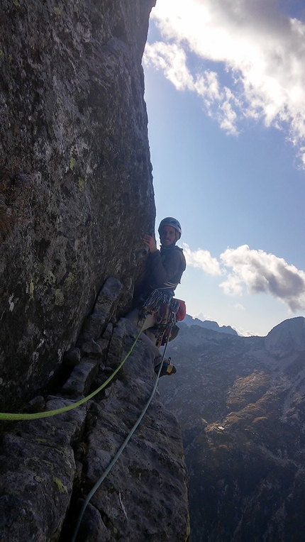 Pizzo Cavregasco, Val Bodengo, Dermatologica, Luigi Berio, Paolo Serralunga - Sul quinto tiro di 'Dermatologica' al Pizzo Cavregasco in Val Bodengo (Luigi Berio, Paolo Serralunga)