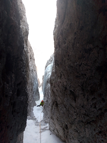 Cima Immink, Pale di San Martino, Dolomites - Scivolo del Riky on Cima Immink, Pale di San Martino, Dolomites (Marco Longo, Pietro Simon 03/2022)