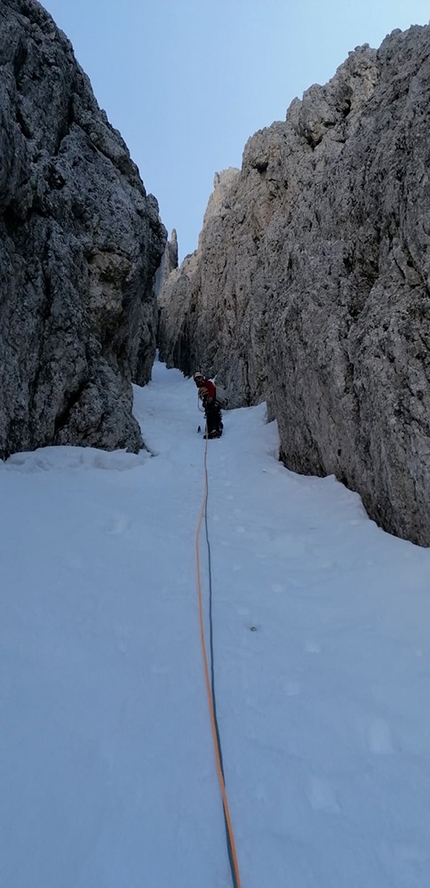 Cima Immink, Pale di San Martino, Dolomites - Scivolo del Riky on Cima Immink, Pale di San Martino, Dolomites (Marco Longo, Pietro Simon 03/2022)