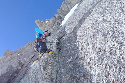 Resurrection, Pointe de l’Androsace, Gosia Jurewicz, Józek Soszyńsk - Gosia Jurewicz in apertura su Resurrection, Pointe de l’Androsace (Monte Bianco)