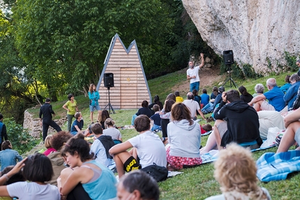 La falesia dimenticata, San Lorenzo Dorsino - Il teatro alla Falesia Dimenticata