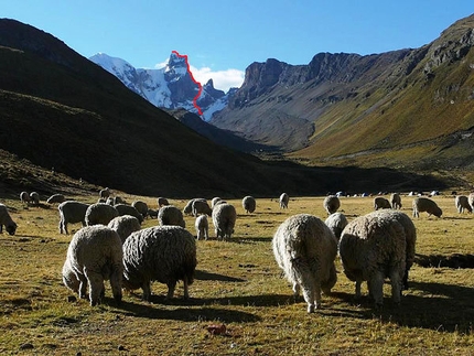 Puscantrupa Este Peru: new route by Kozjek and Kresal