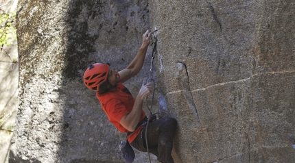 Jacopo Larcher, Cadarese - Jacopo Larcher libera Jeune et con a Cadarese, aprile 2022. Da notare il cliff.