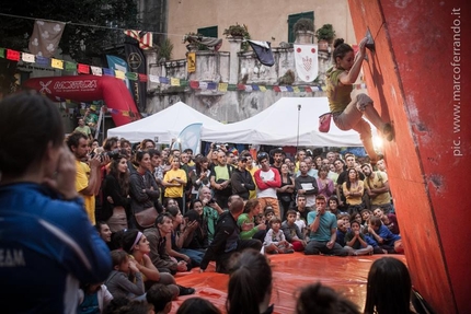 Finale for Nepal - Finale for Nepal, la manifestazione sportiva organizzata a Finale Ligure per raccogliere fondi da devolvere al paese himalayano a supporto di numerosi progetti umanitari e ambientalisti.