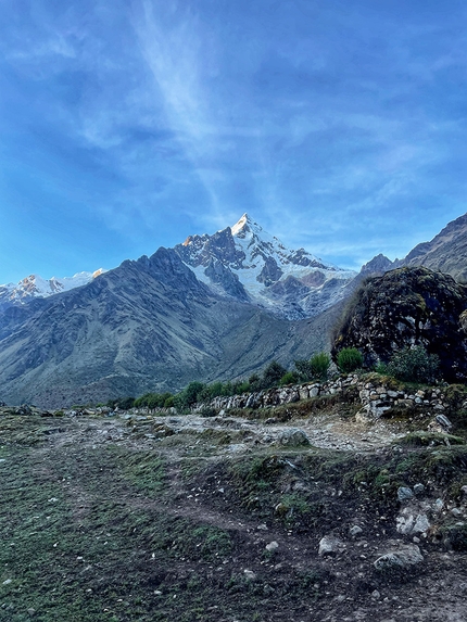 Salkantay, Perù - Il ghiacciaio Tukarway (5900m) in Perù, durante il secondo giorno del trekking
