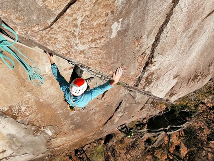 Val Rendena, Parco Naturale Adamello Brenta, Marco Maganzini - Psycho Eremita (Val Rendena) - Alessandro Beber su l'Arco del Tronfio