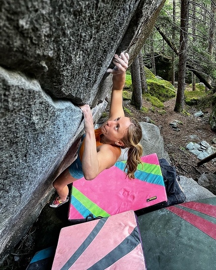 Michaela Kiersch - American climber Michaela Kiersch repeating New Base Line V14/8B+ at Magic Wood in Switzerland