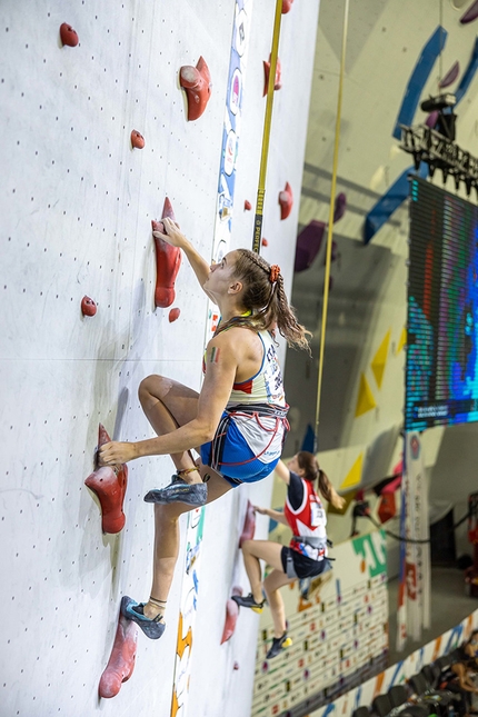 Beatrice Colli - Beatrice Colli gareggia nella categoria Youth A Speed al Campionato Mondiale Giovanile di arrampicata sportiva 2021 a Voronezh, Russia.