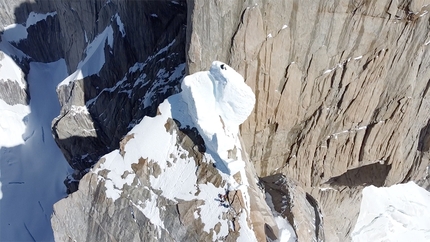 Torre Egger Traverse, Aguja Standhardt, Punta Herron, Torre Egger - Torre Egger Traverse, Patagonia (Priti Wright, Jeff Wright 01/2022)