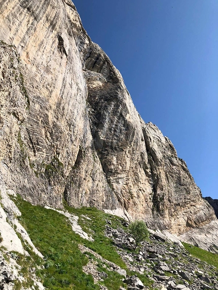 Rocca dei Campanili, Mongioie, La Fenice, Matteo Gambaro, Alessandro Cariga - Apertura di La Fenice (8c, 150m) alla Rocca dei Campanili, Mongioie (Alessandro Cariga, Matteo Gambaro)