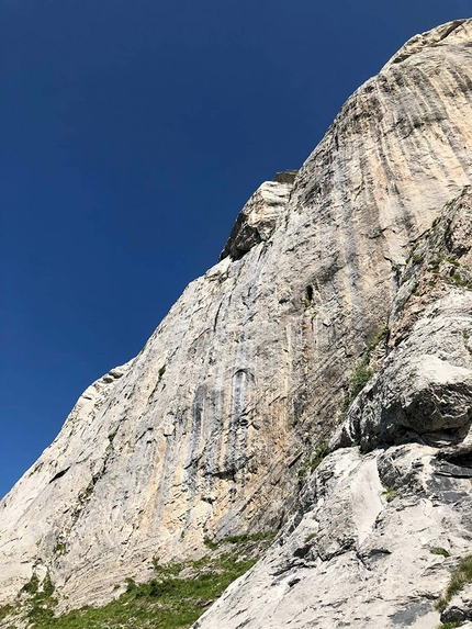 Rocca dei Campanili, Mongioie, La Fenice, Matteo Gambaro, Alessandro Cariga - Apertura di La Fenice (8c, 150m) alla Rocca dei Campanili, Mongioie (Alessandro Cariga, Matteo Gambaro)