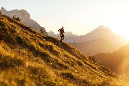 Dolomiti Extreme Trail 2022 - Dolomiti Extreme Trail 2022: oltre 1600 concorrenti, da 51 paesi, a correre sui sentieri della Val di Zoldo in una tre giorni di grandissima intensità. A vincere la 103 K al cospetto di Pelmo e Civetta, Moiazza e Bosconero, Prampèr e San Sebastiano la polacca Marta Wenta e il canadese Galen Reynolds.