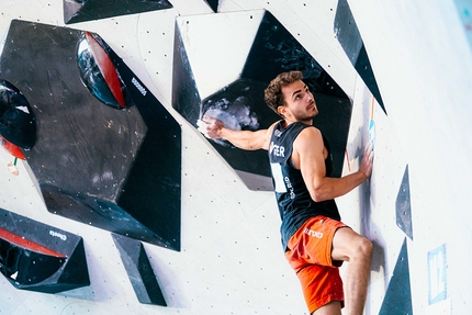 Yannick Flohé fires Brixen Boulder World Cup 2022