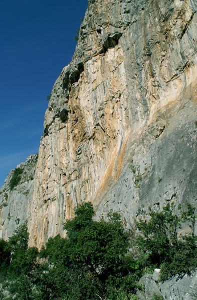 Sport climbing in Greece - The crag Anarva, Magnesia, Greece