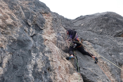 Arnplattenspitze, Wetterstein, Austria, Benedikt Hiebl, Barbara Vigl - Barbara Vigl establishing pitch 9 of Erebor on the SE Face of Arnplattenspitze, Austria, with Benedikt Hiebl in 2021