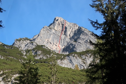 Arnplattenspitze, Wetterstein, Austria, Benedikt Hiebl, Barbara Vigl - Erebor on the SE Face of Arnplattenspitze,(2171m) in the Wetterstein massif, Austria (Benedikt Hiebl, Barbara Vigl 2021)