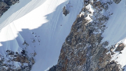 Ueli Steck - 17/04/2011: Ueli Steck and the speed ascent up Shisha Pangma (8027m), Tibet