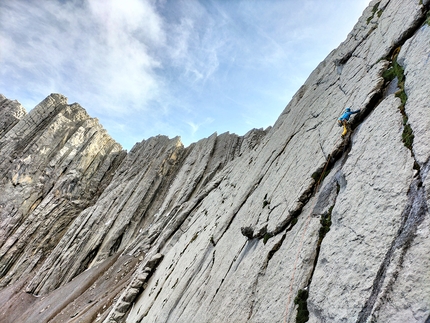 Cerro Tornillo, Perù, Nicolò Geremia, Thomas Gianola, Giovanni Zaccaria - Freddo e dubbi iniziali sul primo tiro di Mercury Tortuga sul Cerro Tornillo in Perù (Nicolò Geremia, Thomas Gianola, Giovanni Zaccaria 20/06/2022)