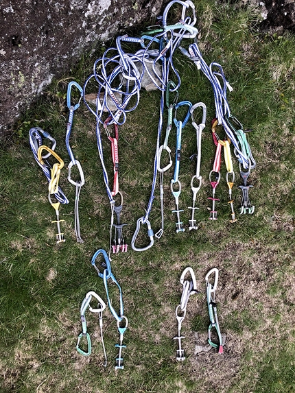 Lexicon, Pavey Ark, England, James Pearson - The gear used by James Pearson to repeat Lexicon at Pavey Ark in England