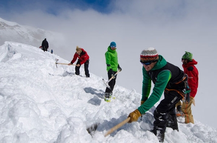 Mezzalama Trophy 2011 - Preparations on the Lyskamm Nose