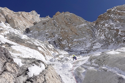 Video: Pumari Chhish East first ascent by Christophe Ogier, Victor Saucede, Jérôme Sullivan