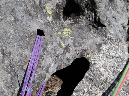 Amplesso complesso, Precipizio degli asteroidi, Val di Mello - Amplesso complesso al Precipizio degli asteroidi in Val di Mello