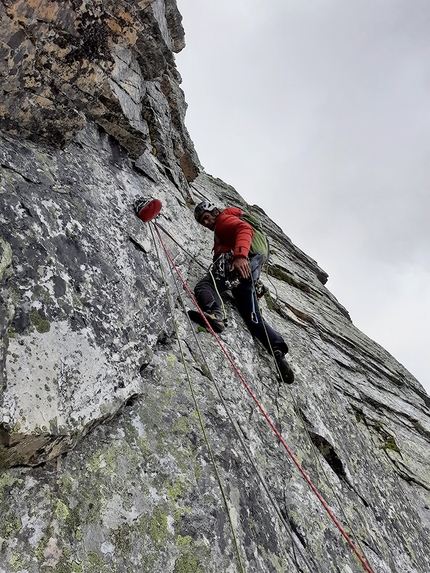 Pain de Sucre, Valle del Gran San Bernardo - Peine de Sucre, Pain de Sucre, Valle del Gran San Bernardo