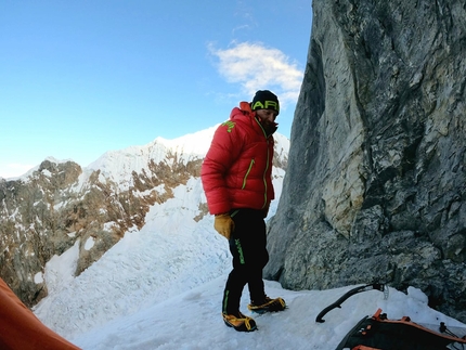 Siula Grande, Perù, Matteo Della Bordella, Marco Majori - Matteo Della Bordella making the first ascent of Valore Alpino on Siula Grande in Peru (20-24/07/2022)