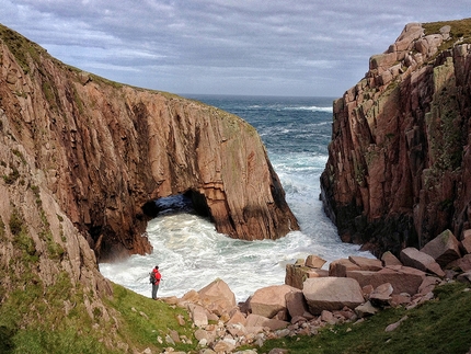 Gola Island, Irlanda, Donegal, Iain Miller - Arrampicata trad sull'isola di Gola, Irlanda