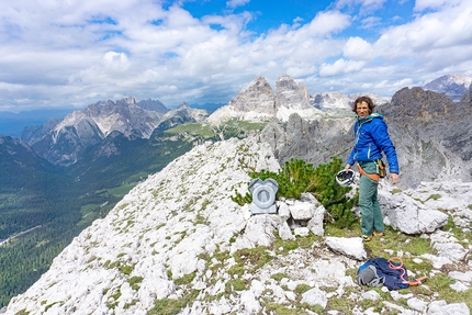 Pilastro di Misurina, Cadini, Dolomiti, Peter Manhartsberger, Florian Wenter - Florian Wenter dopo l'apertura di AramsamsAnna al Pilastro di Misurina nelle Dolomiti